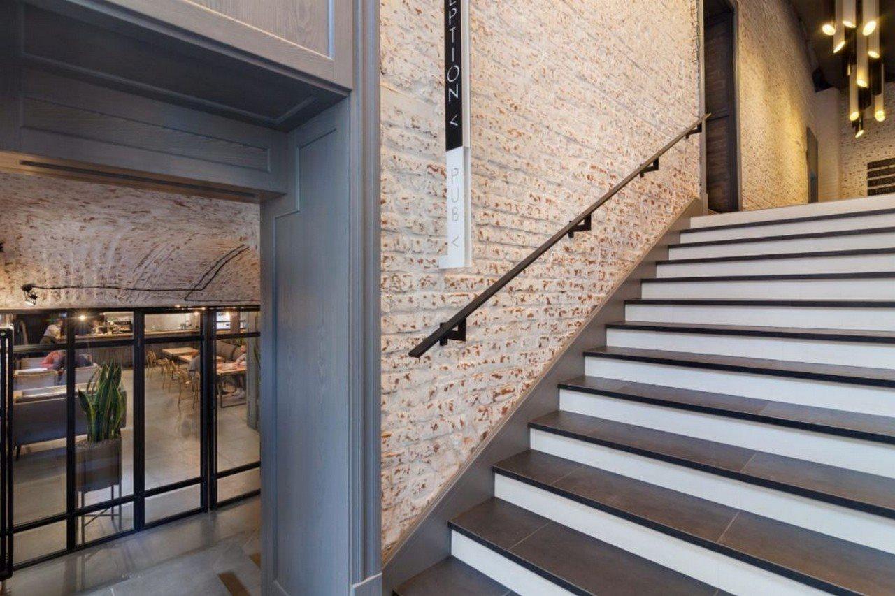 Ferenc Hotel & Restaurant Lviv Exterior photo