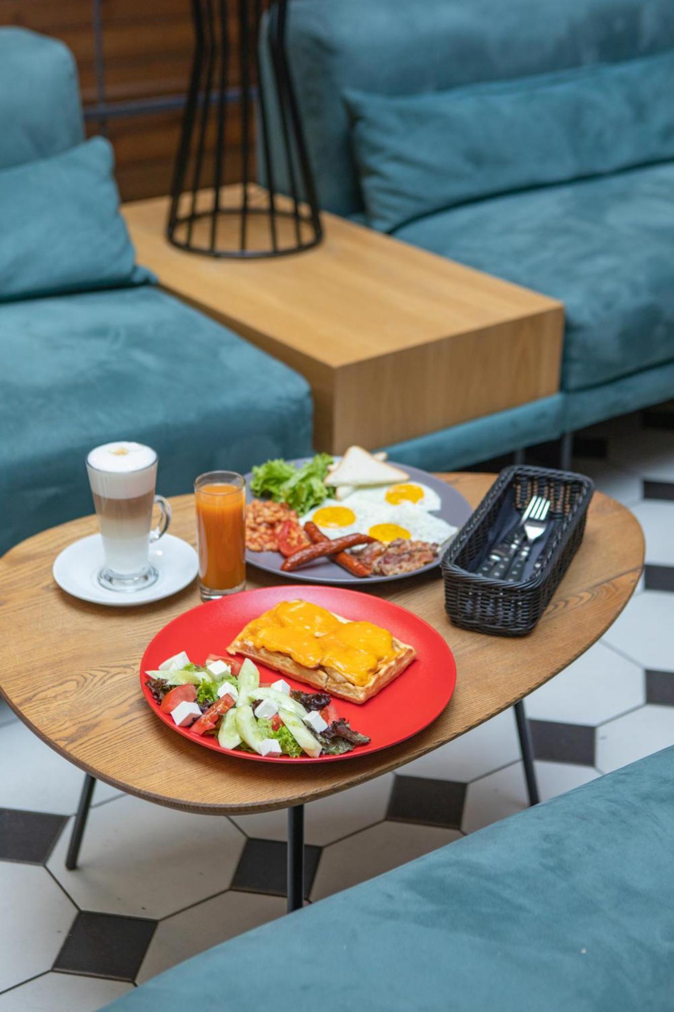 Ferenc Hotel & Restaurant Lviv Exterior photo